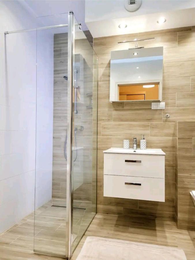 Cracow Novum Apartment Downtown 4 Persons Krakow Bagian luar foto