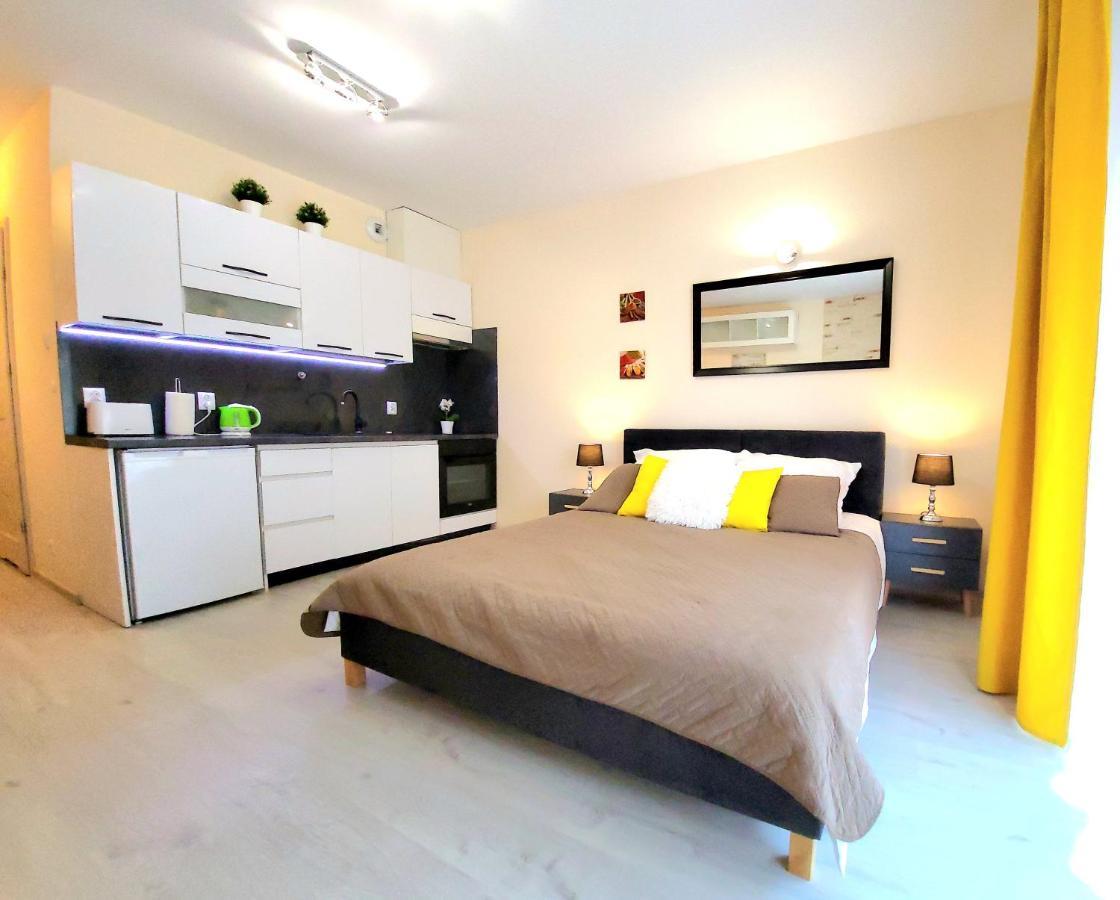 Cracow Novum Apartment Downtown 4 Persons Krakow Bagian luar foto