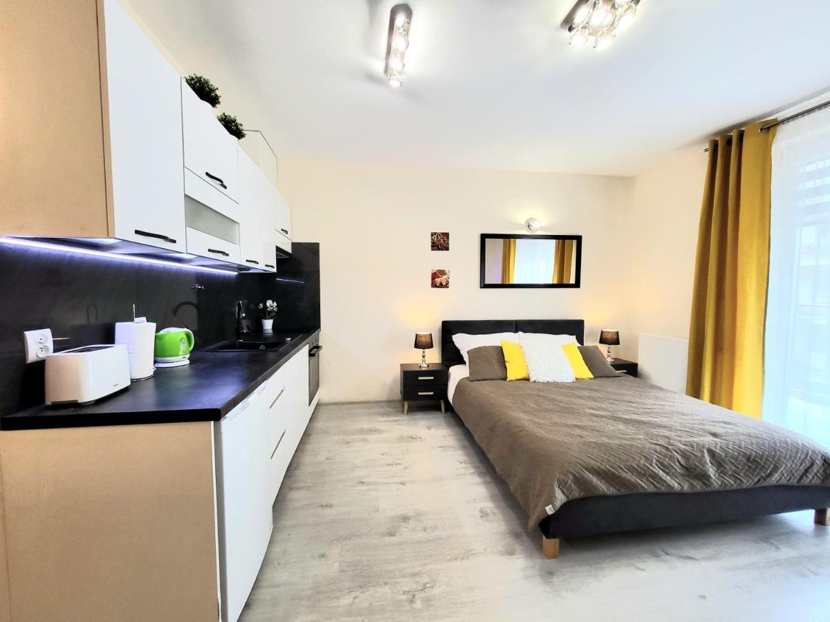 Cracow Novum Apartment Downtown 4 Persons Krakow Bagian luar foto